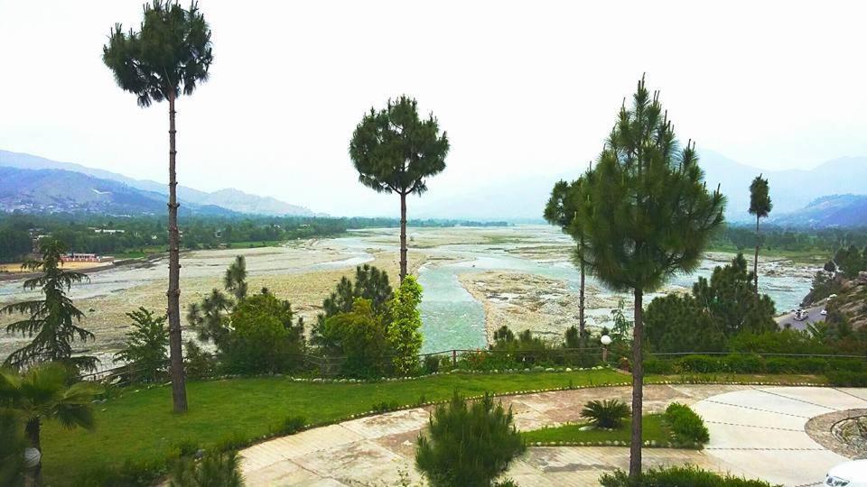 Rock City Resort Mingora Exterior foto